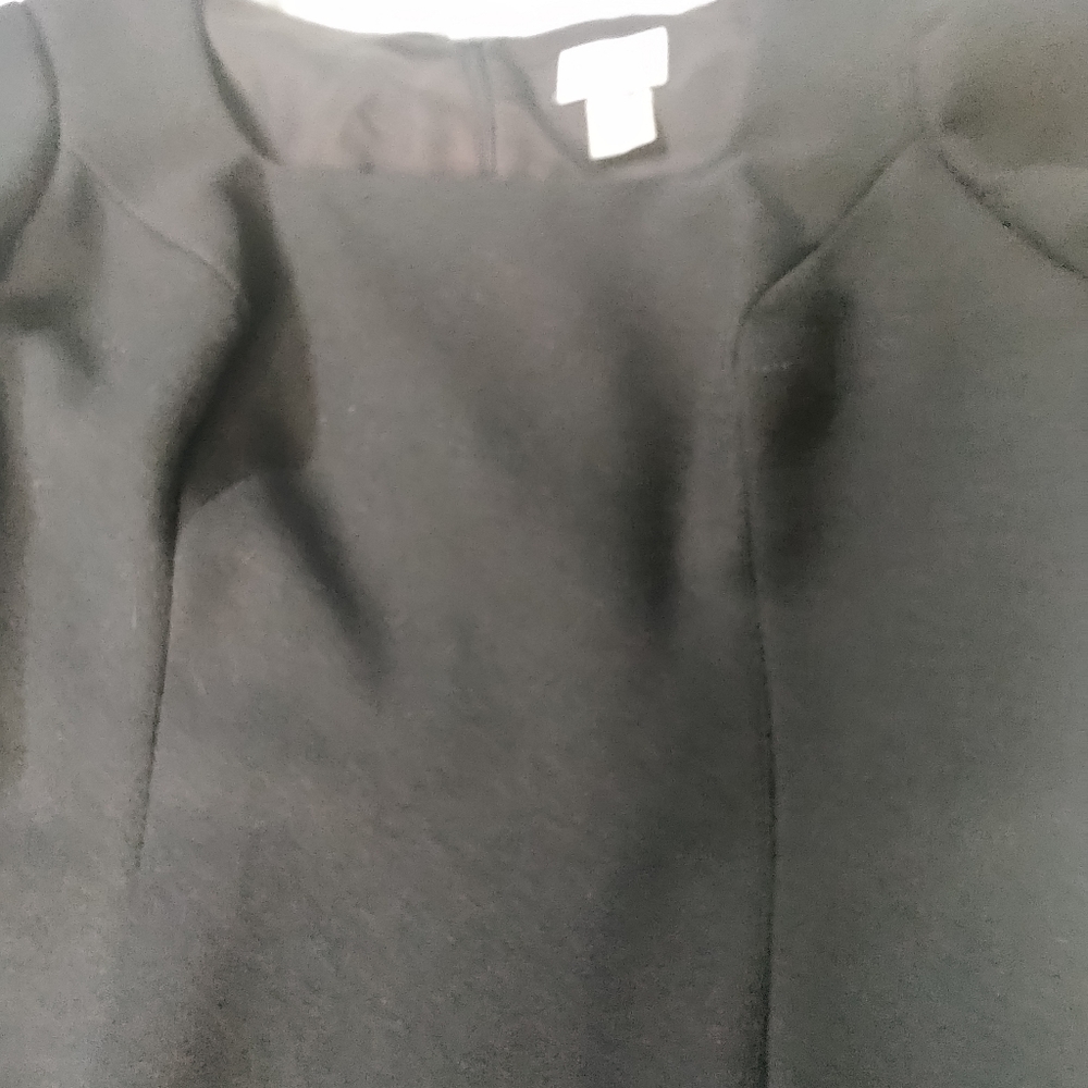 Black dress - Picture 8 of 8